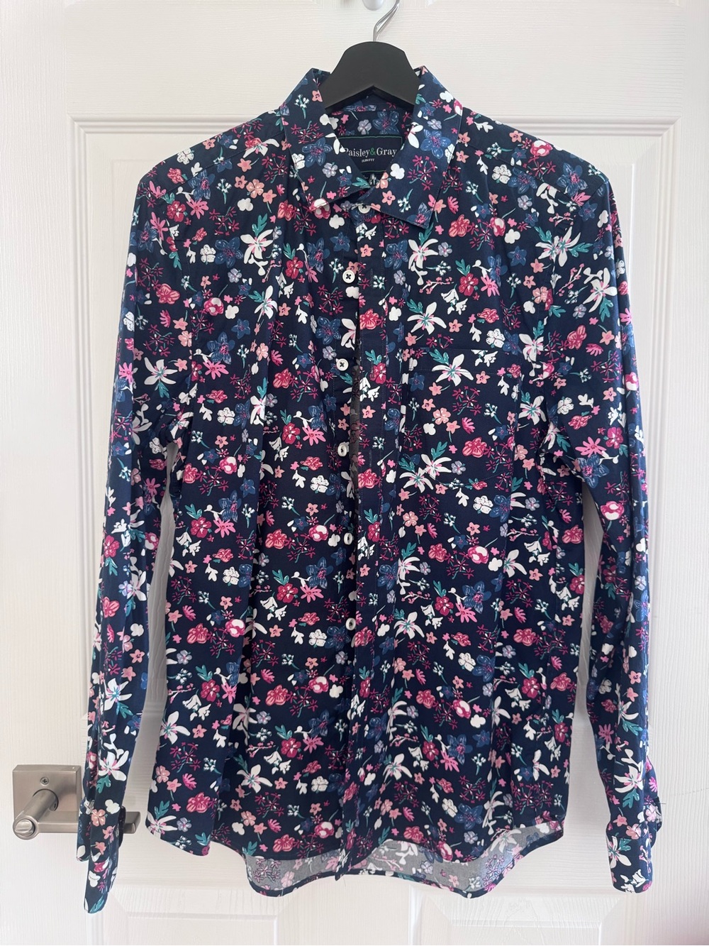 Paisley & Gray Navy Floral Button-Down Shirt - Pink & White Floral Print